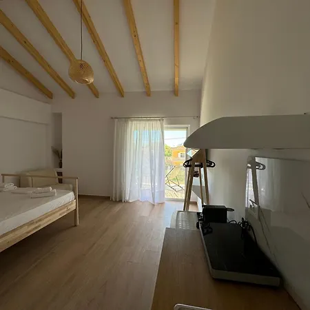 Nikludin & Casa vacanze Laganas